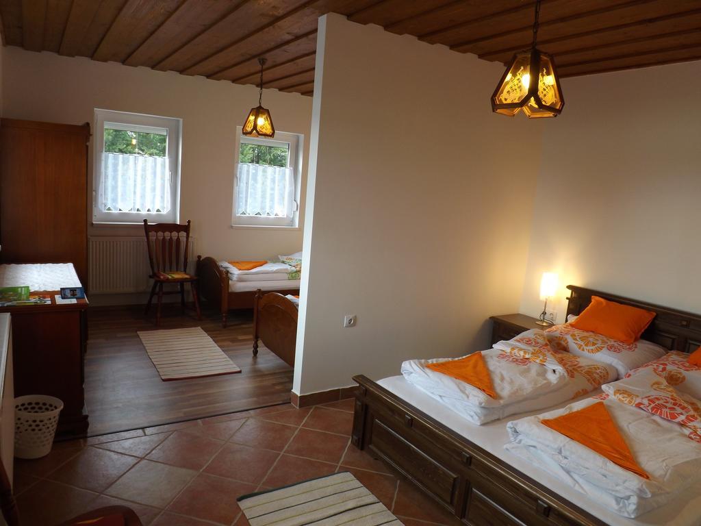 Nagybajcsi Koertefa Vendeghaz Apartment Room photo