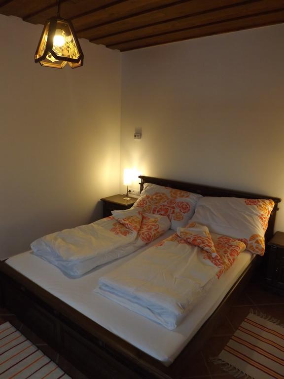 Nagybajcsi Koertefa Vendeghaz Apartment Room photo