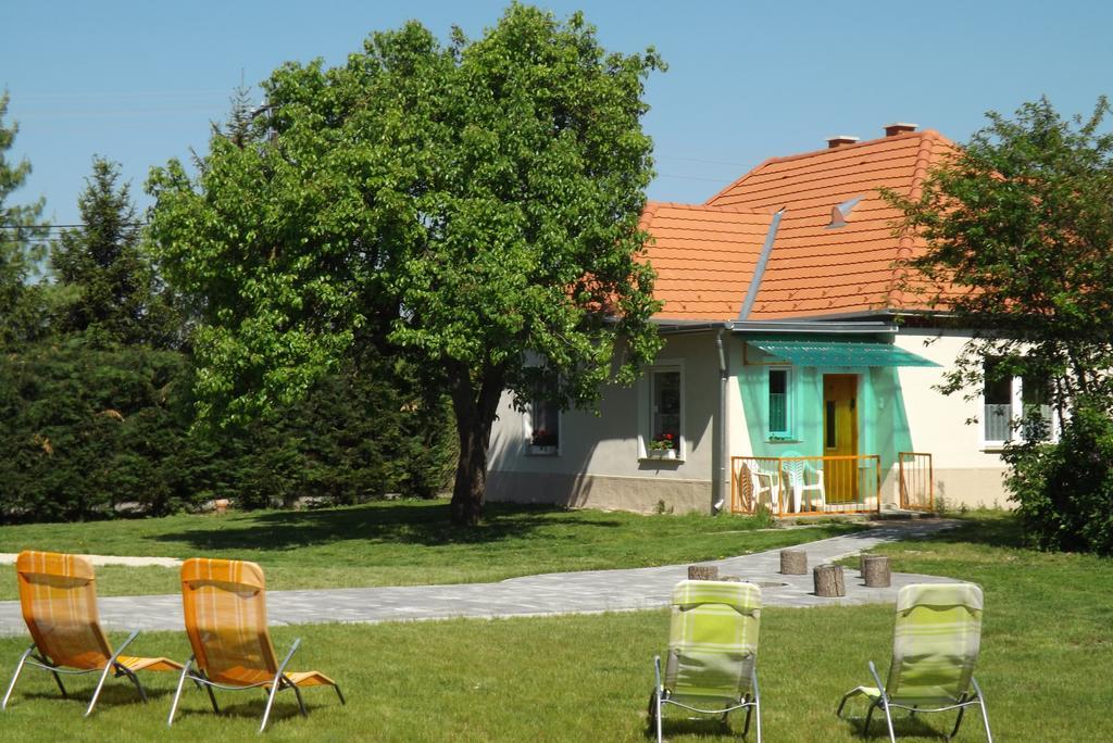 Nagybajcsi Koertefa Vendeghaz Apartment Exterior photo